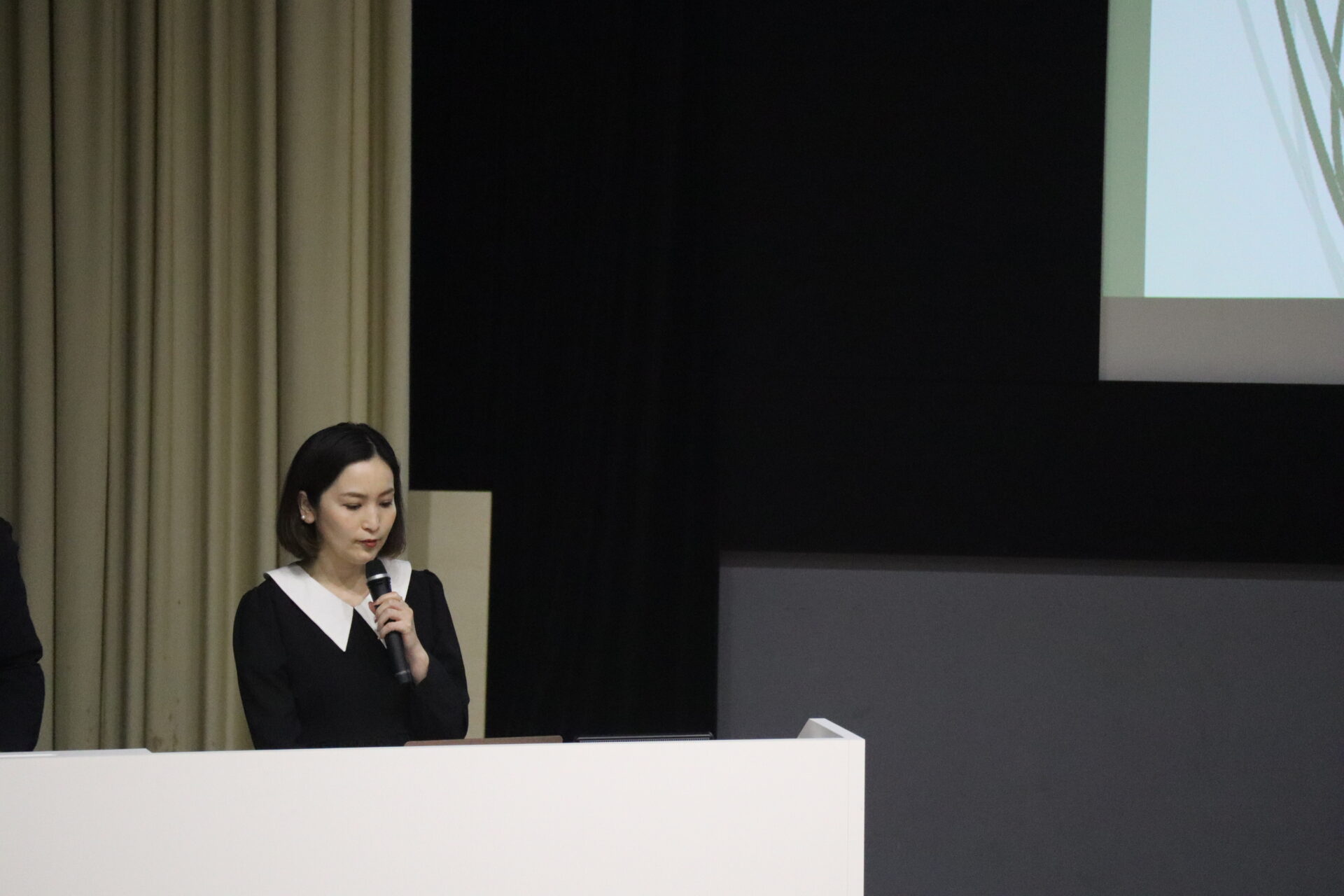 事業構想論」の授業に株式会社Pont D